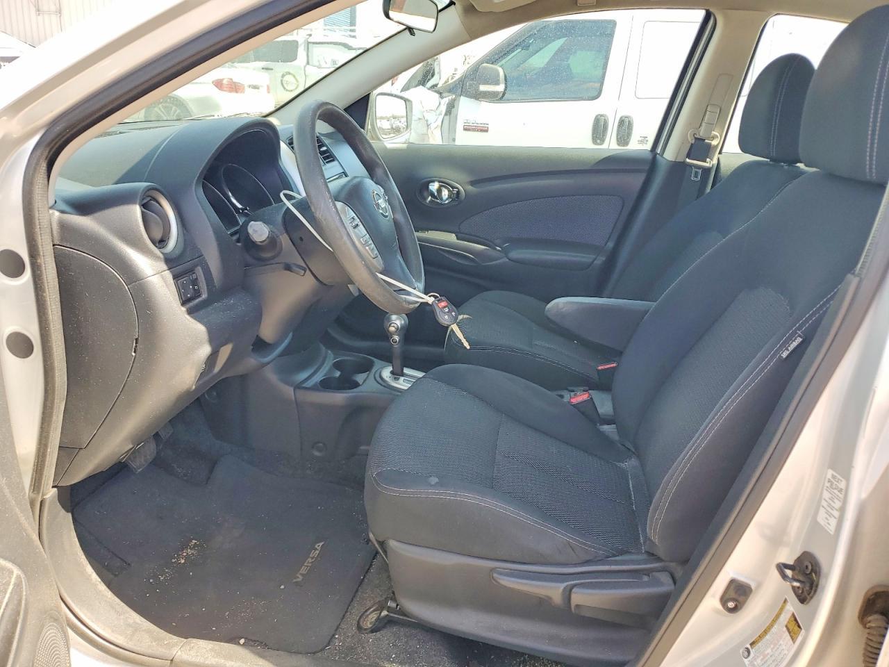 2016 NISSAN VERSA