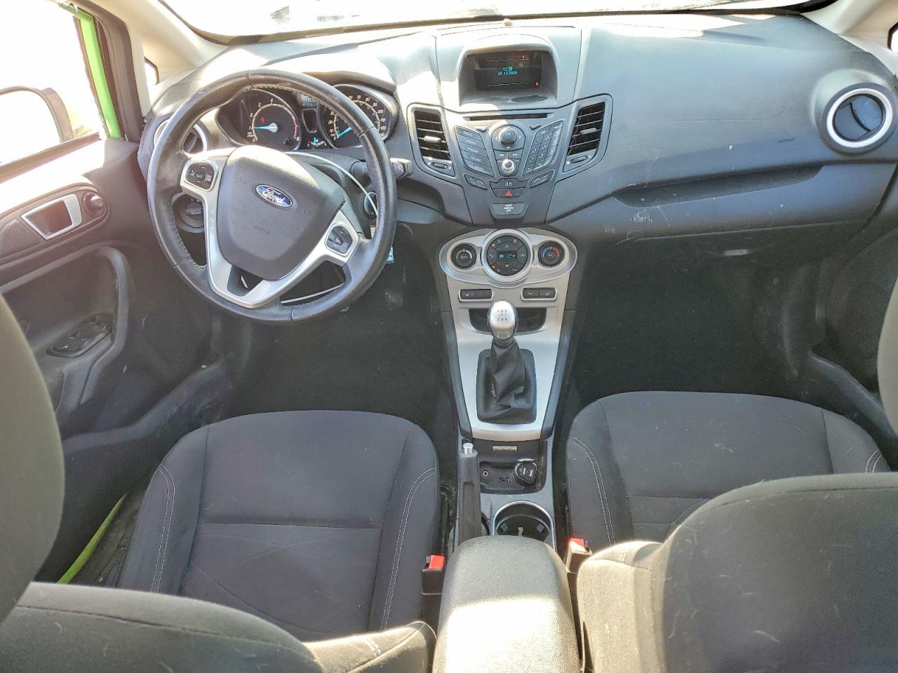 2015 FORD Fiesta