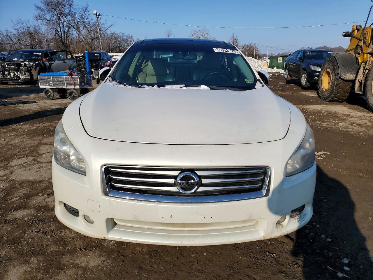 2014 NISSAN Maxima