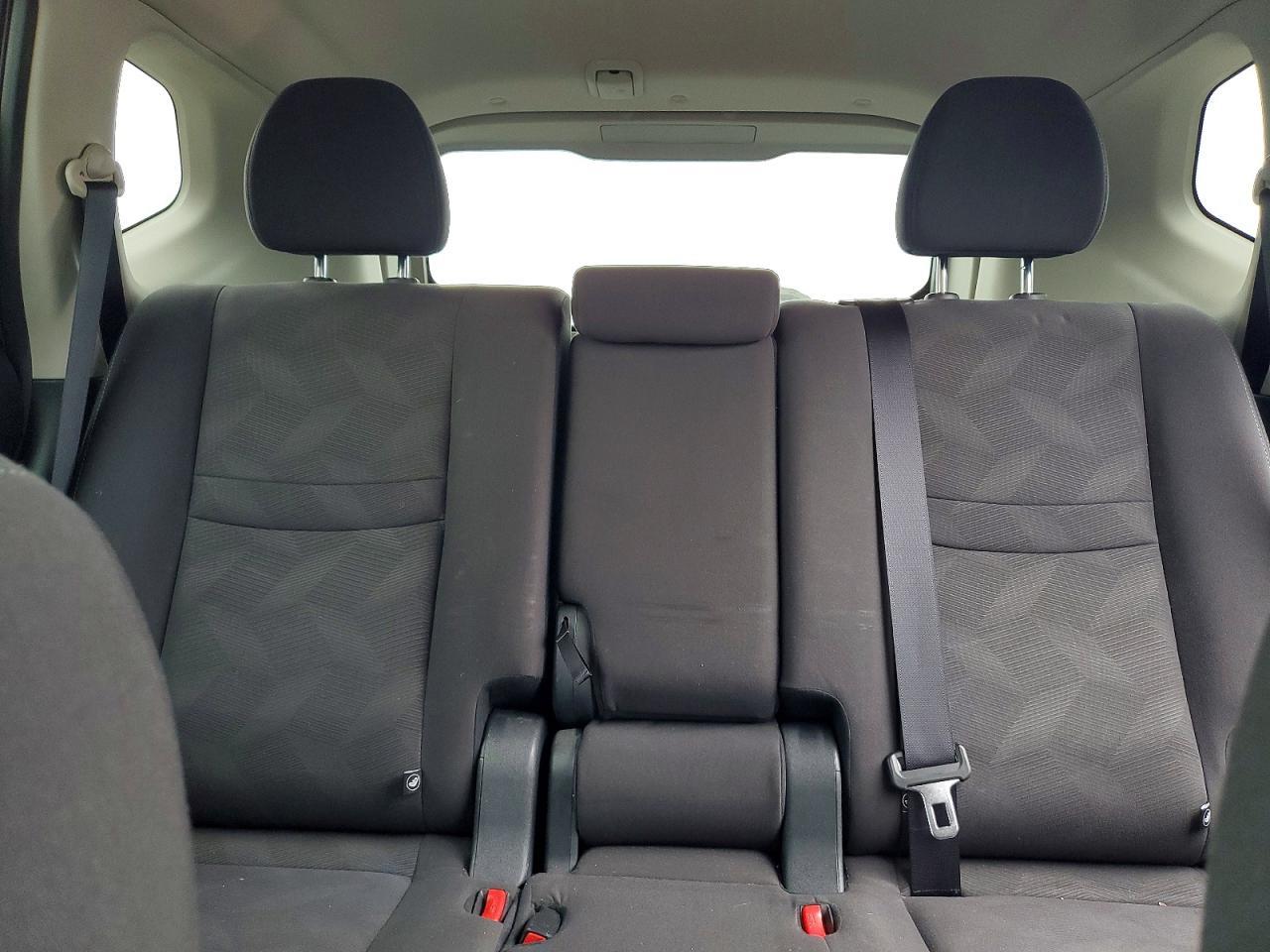 2016 NISSAN ROGUE
