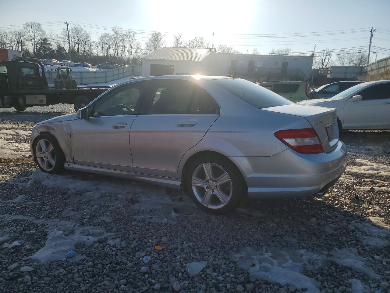 2011 MERCEDES-BENZ C-CLASS