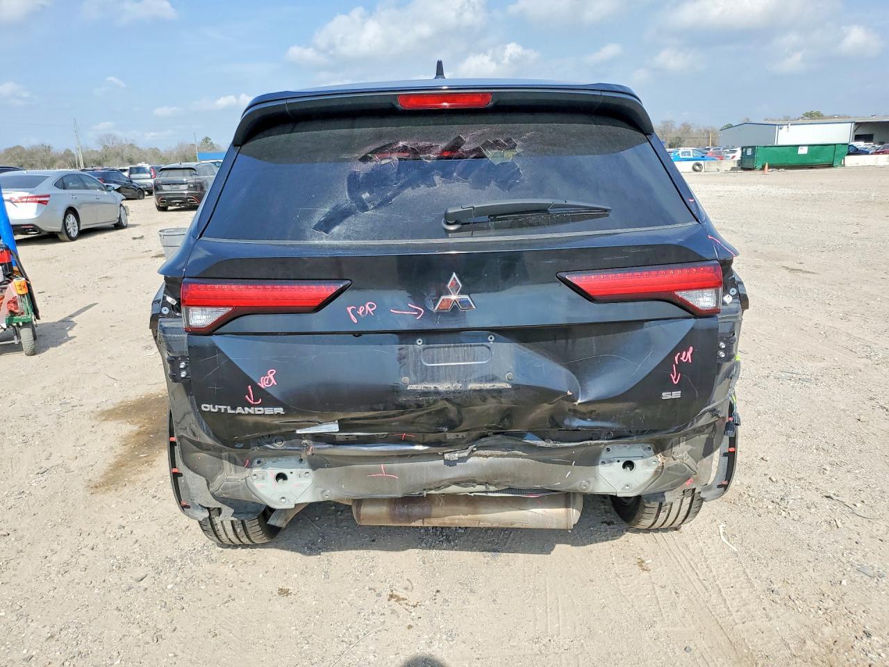 2024 MITSUBISHI outlander