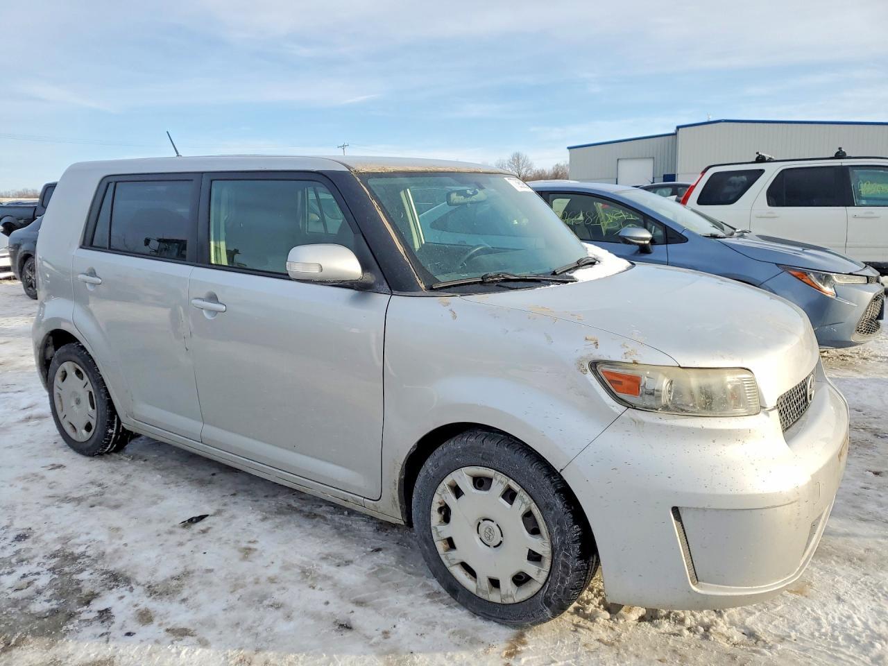 2010 TOYOTA SCION