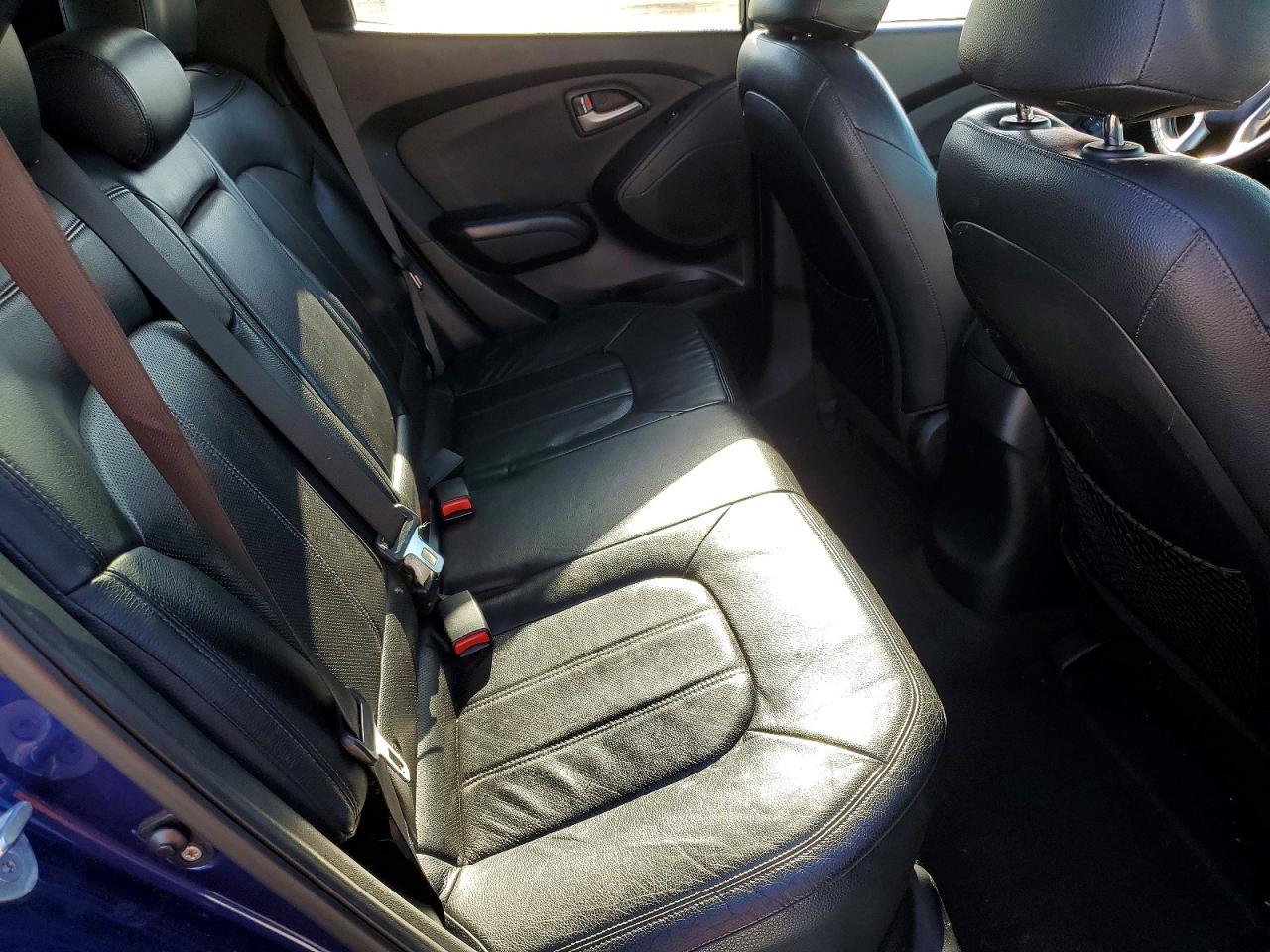2010 HYUNDAI TUCSON