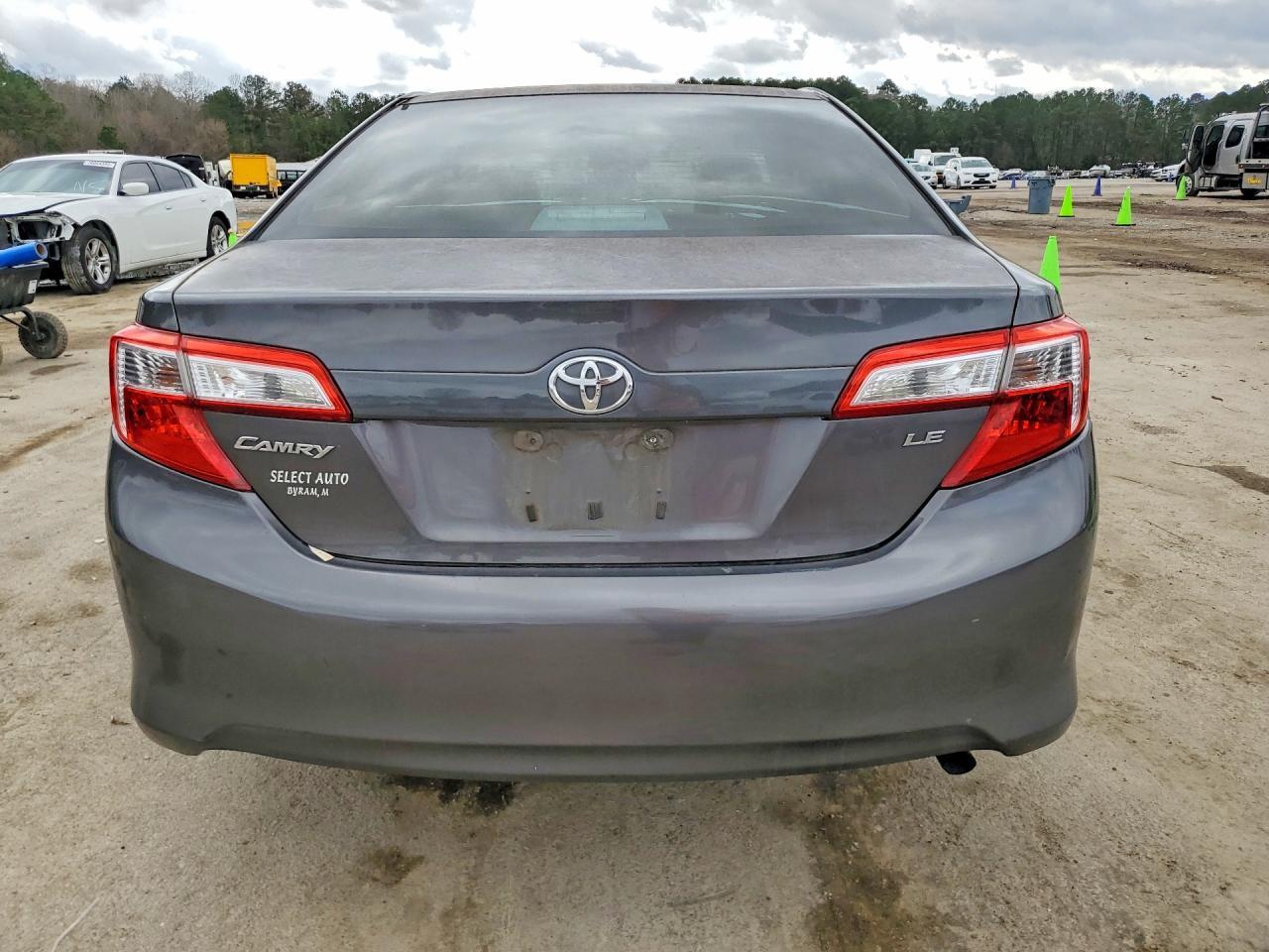 2012 TOYOTA CAMRY