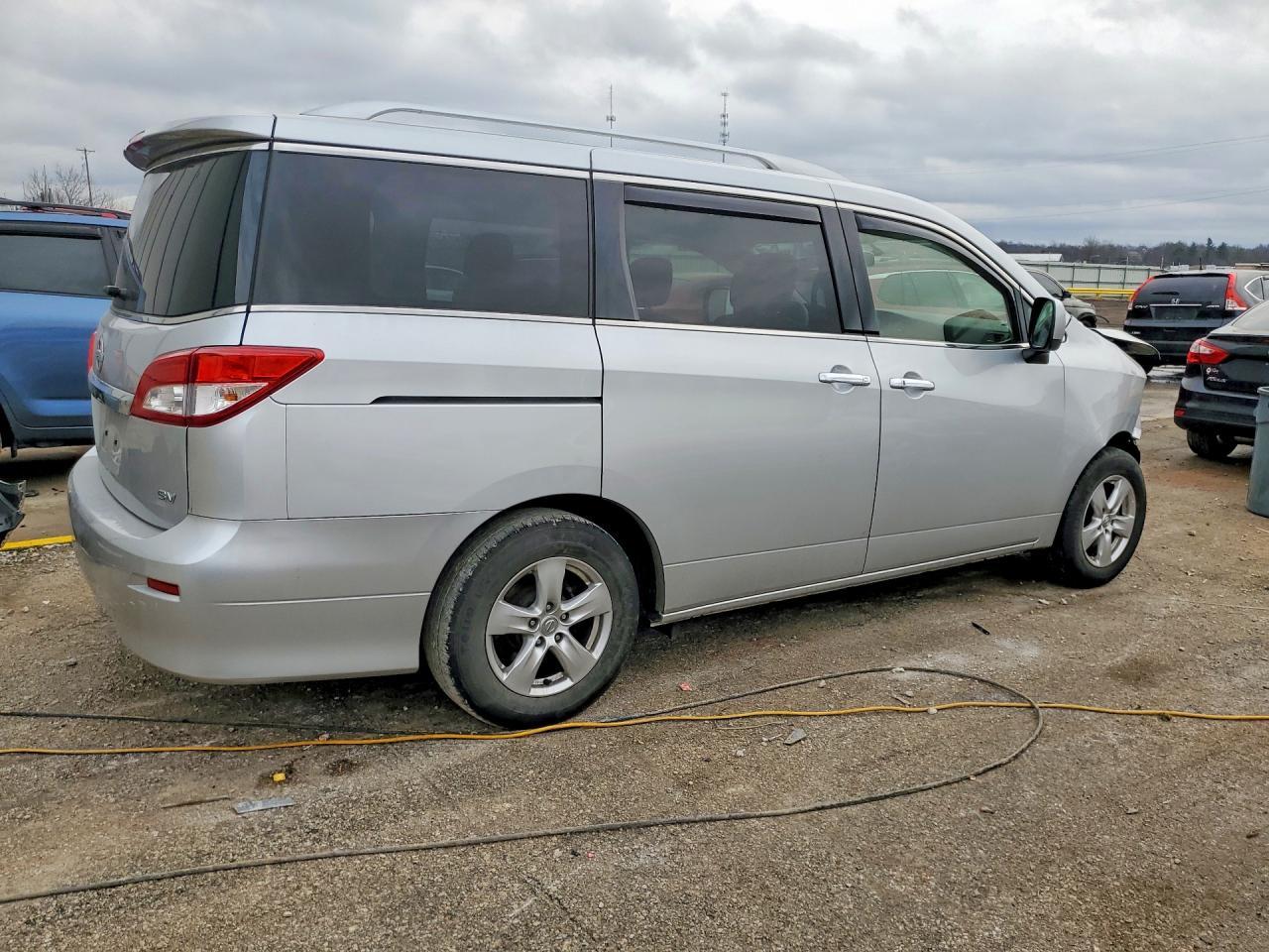 2017 NISSAN Quest