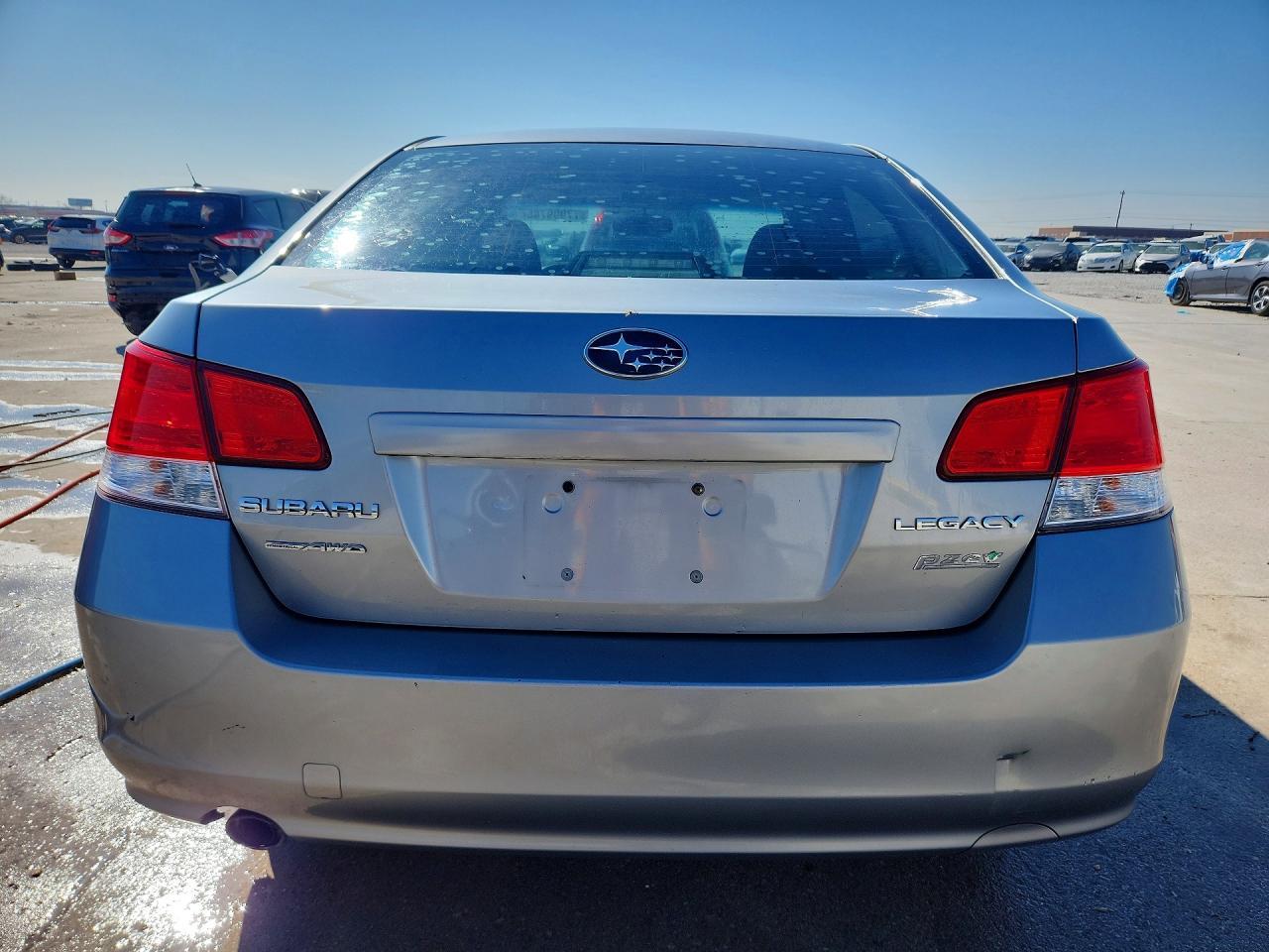 2011 SUBARU Legacy