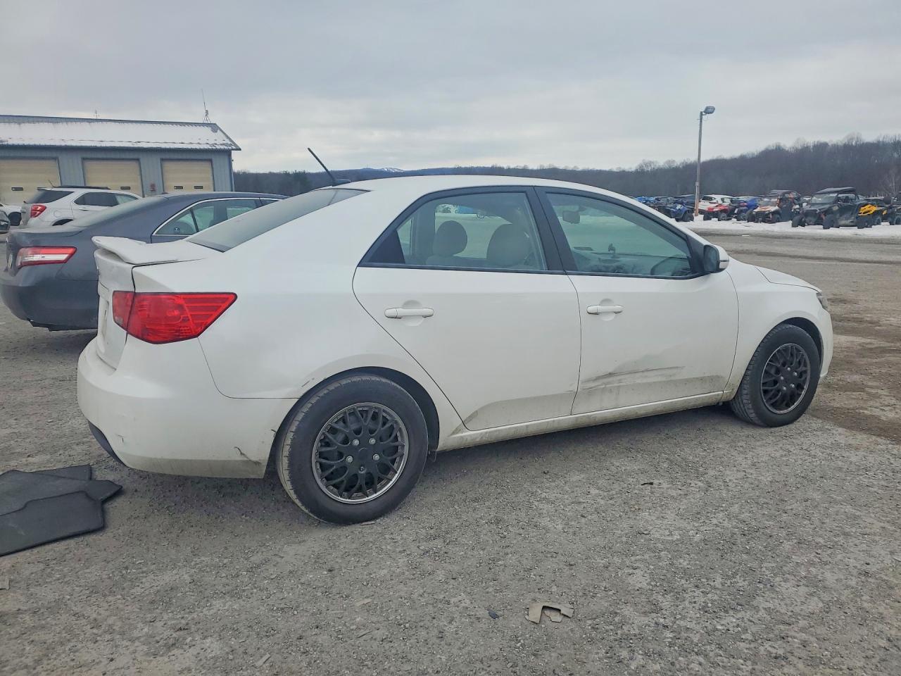 2011 KIA FORTE