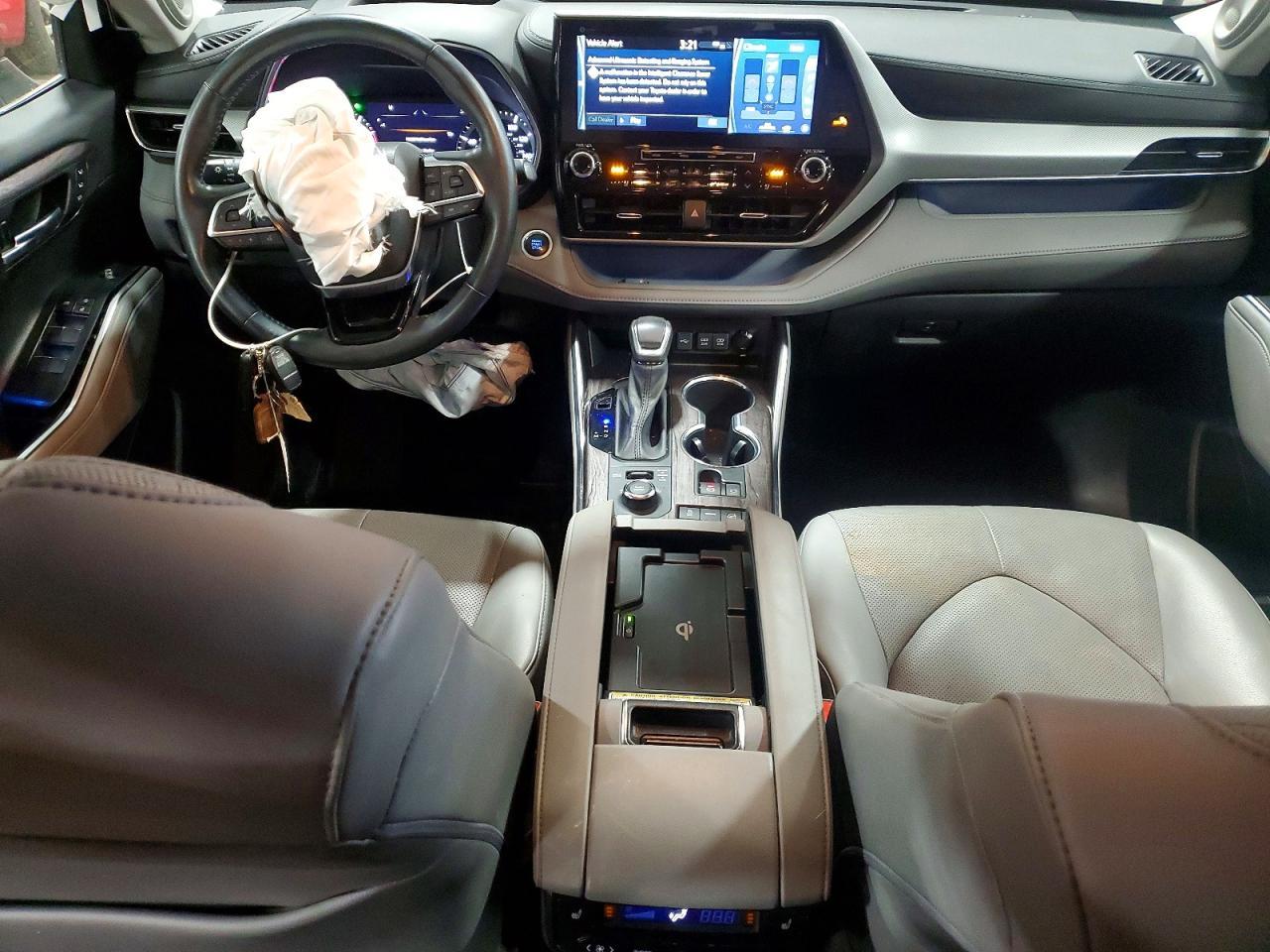 2021 TOYOTA HIGHLANDER