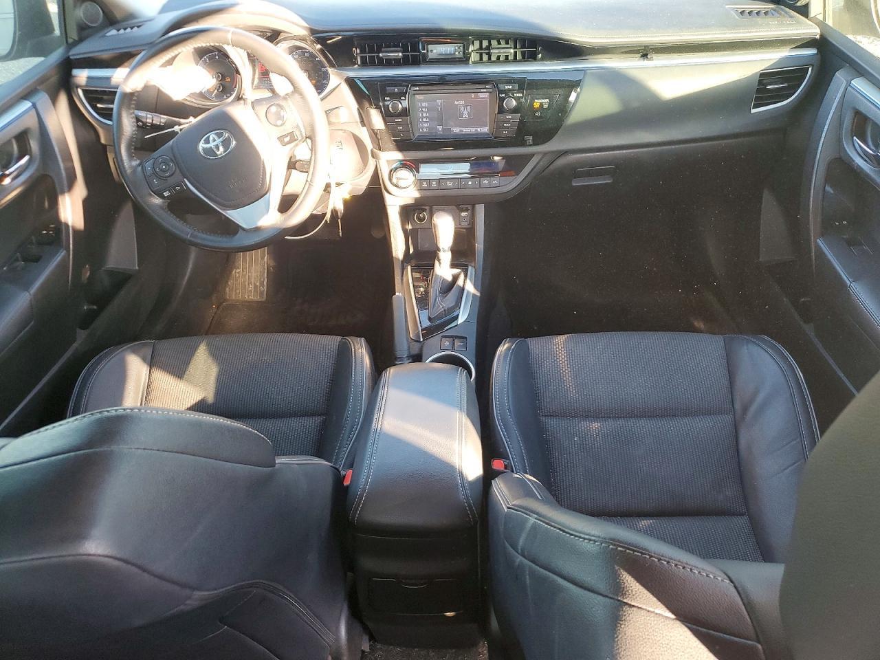 2015 TOYOTA COROLLA