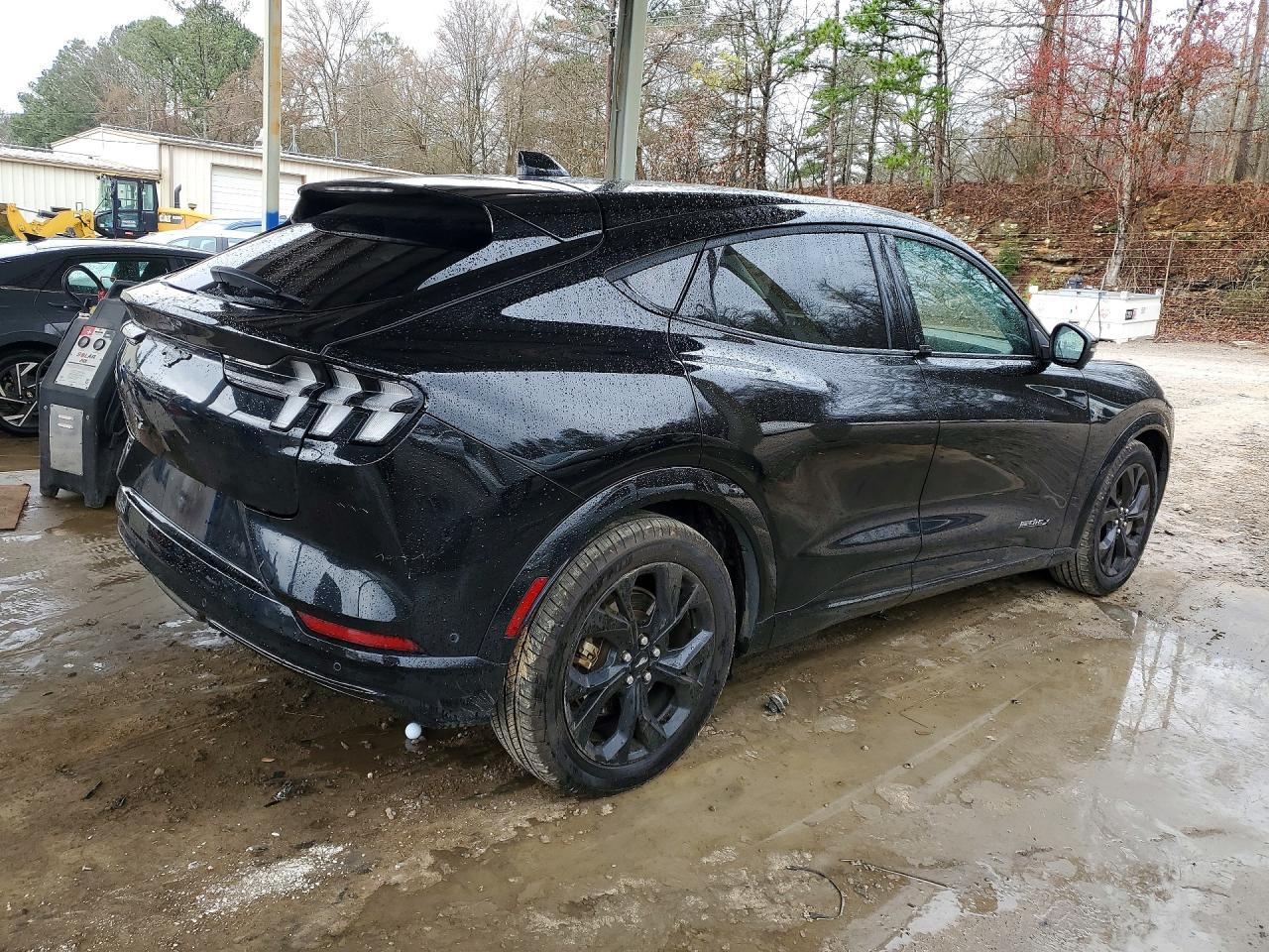 2023 FORD Mustang Mach-E
