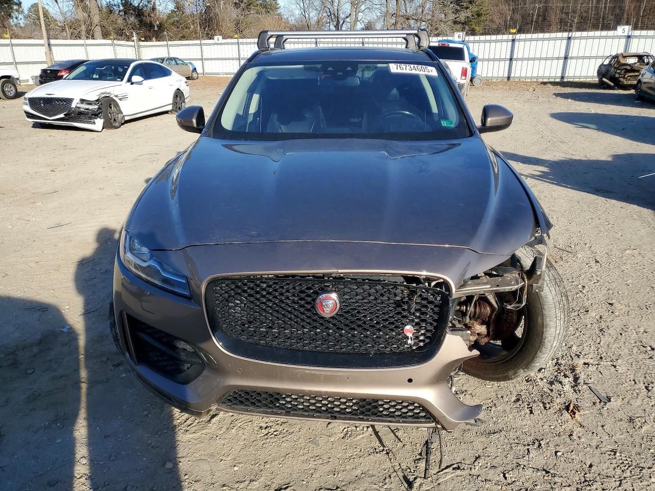 2017 JAGUAR F-Pace