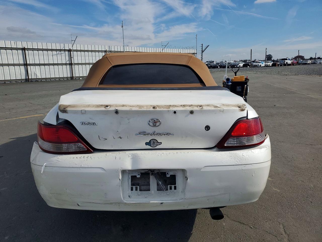 2000 TOYOTA CAMRY