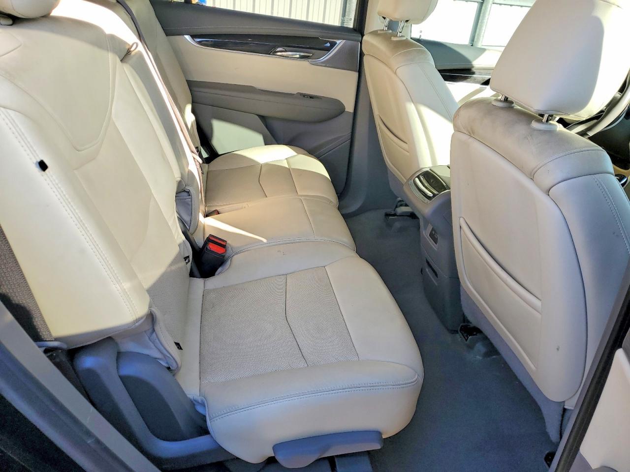 2020 CADILLAC XT6