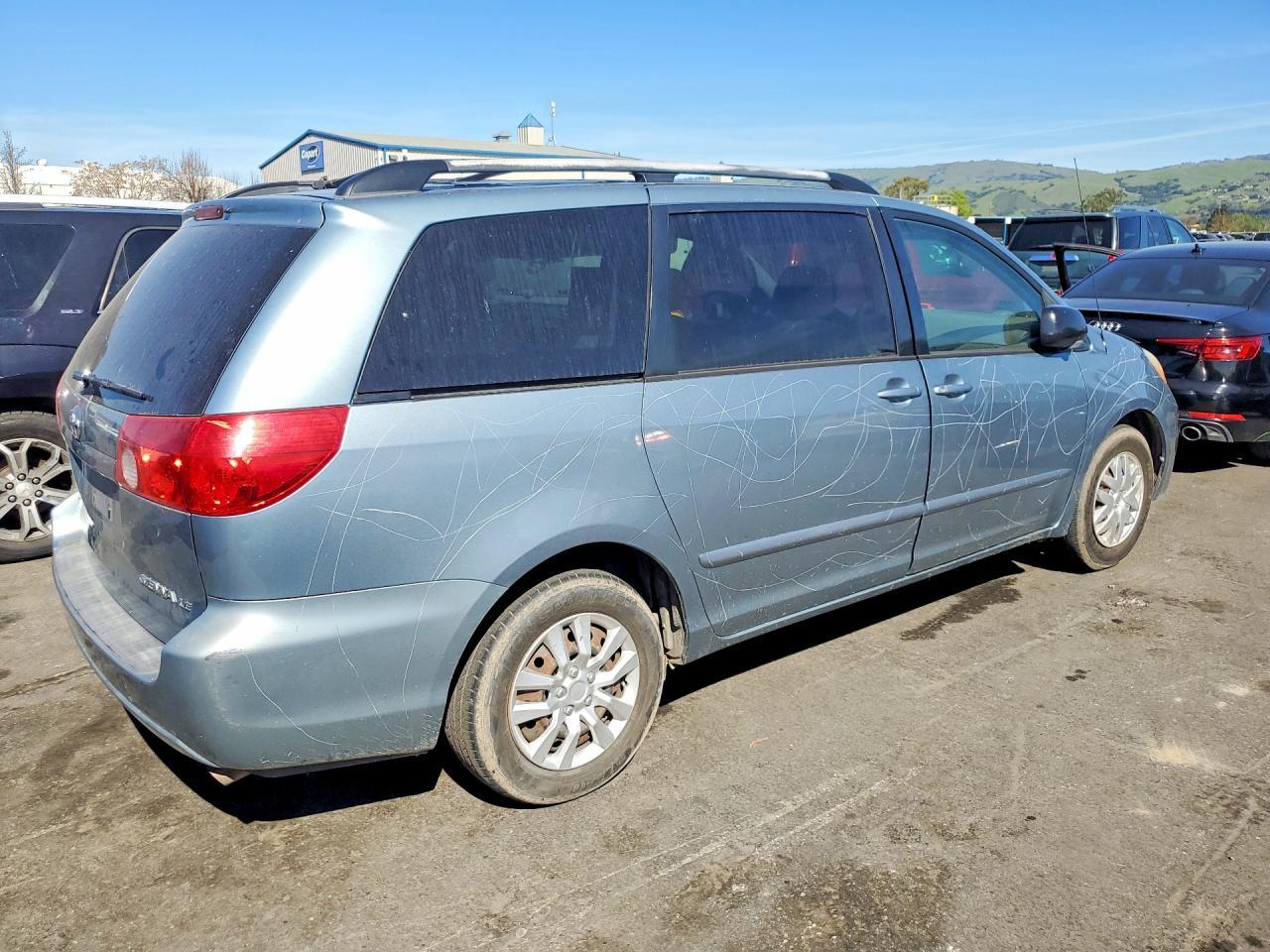 2008 TOYOTA SIENNA