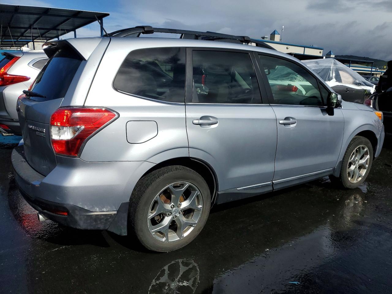 2015 SUBARU FORESTER