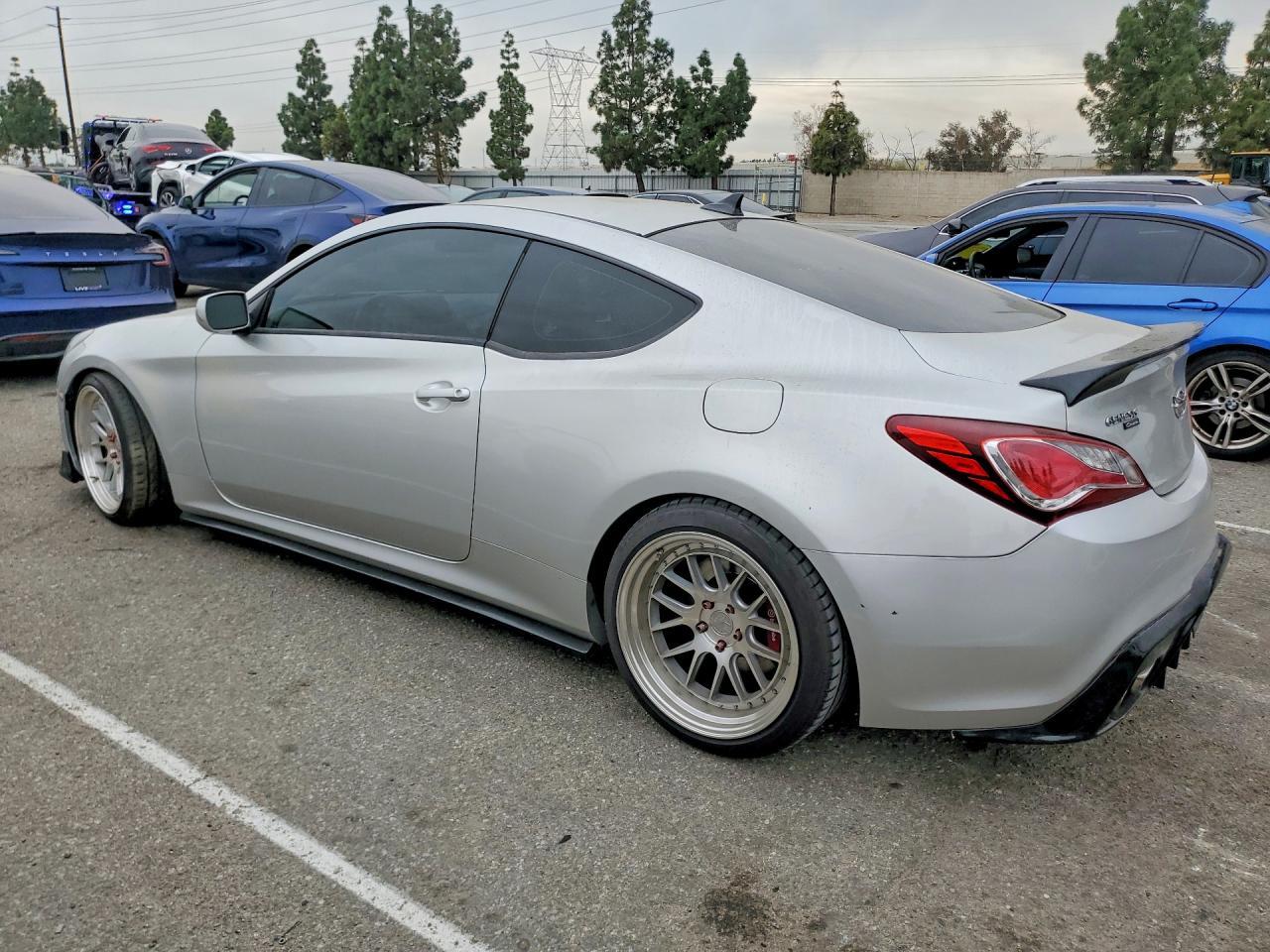 2013 HYUNDAI GENESIS
