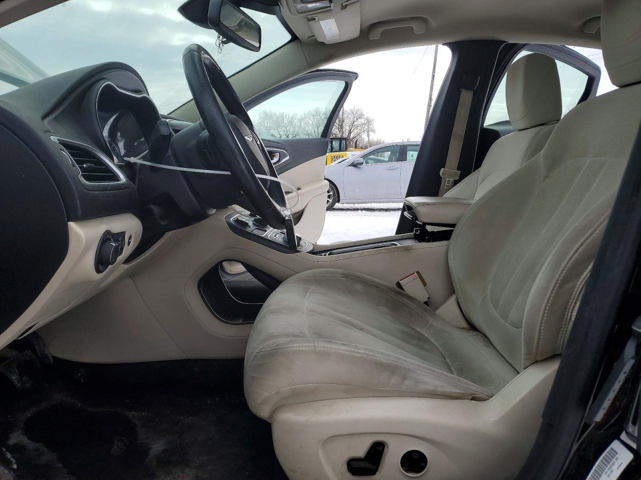 2015 CHRYSLER 200