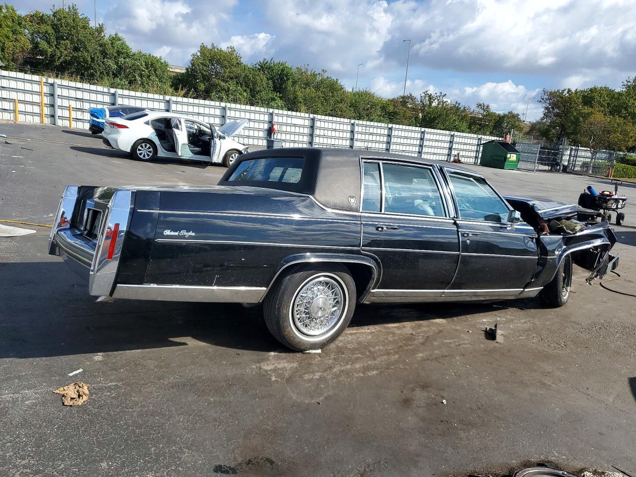 1981 CADILLAC Fleetwood