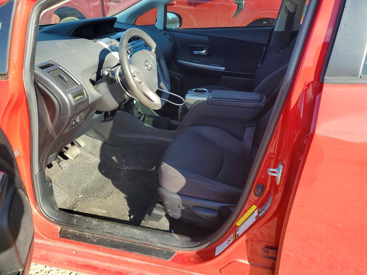 2016 TOYOTA PRIUS V