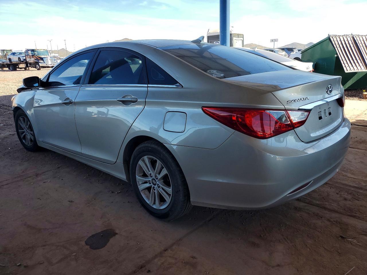 2011 HYUNDAI SONATA