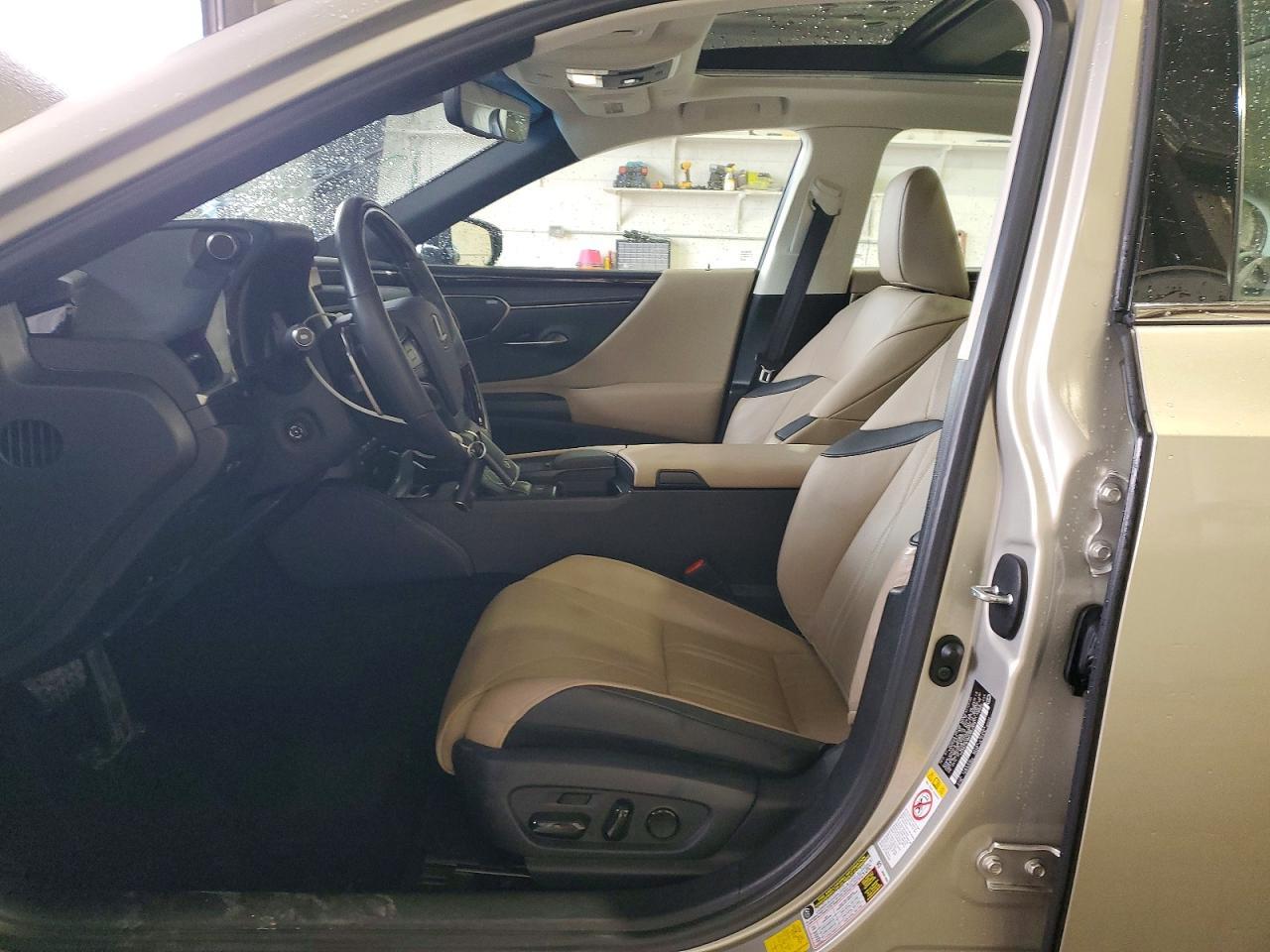 2019 LEXUS ES 350