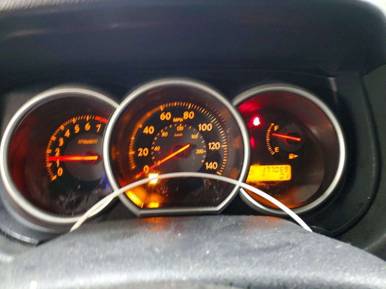 2009 NISSAN VERSA