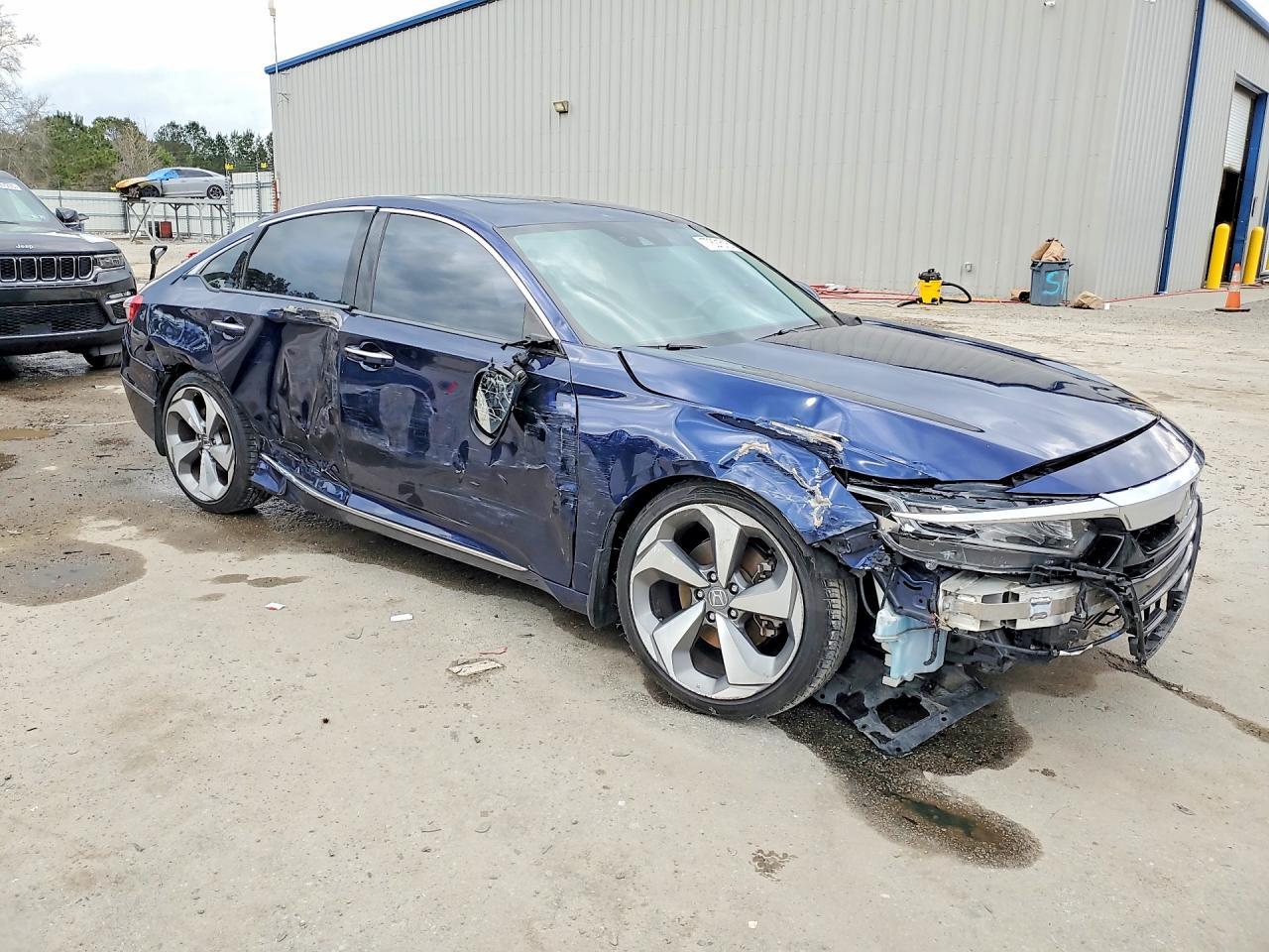 2018 HONDA ACCORD