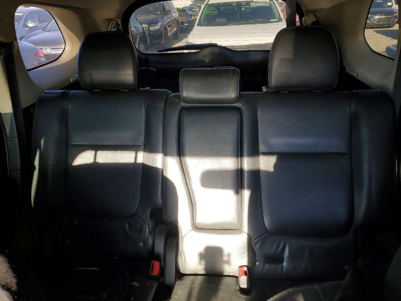2016 MITSUBISHI outlander