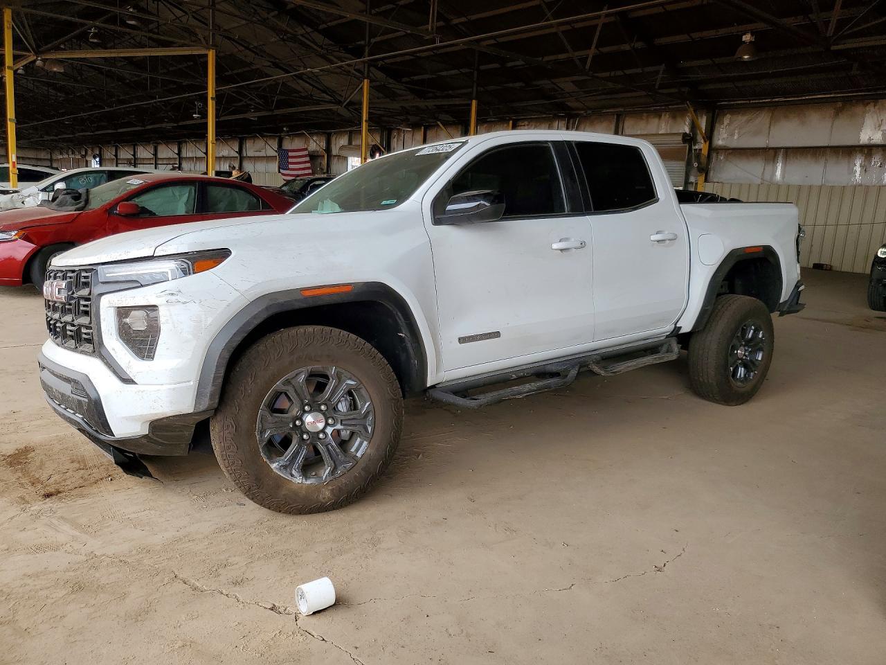 2024 GMC CANYON