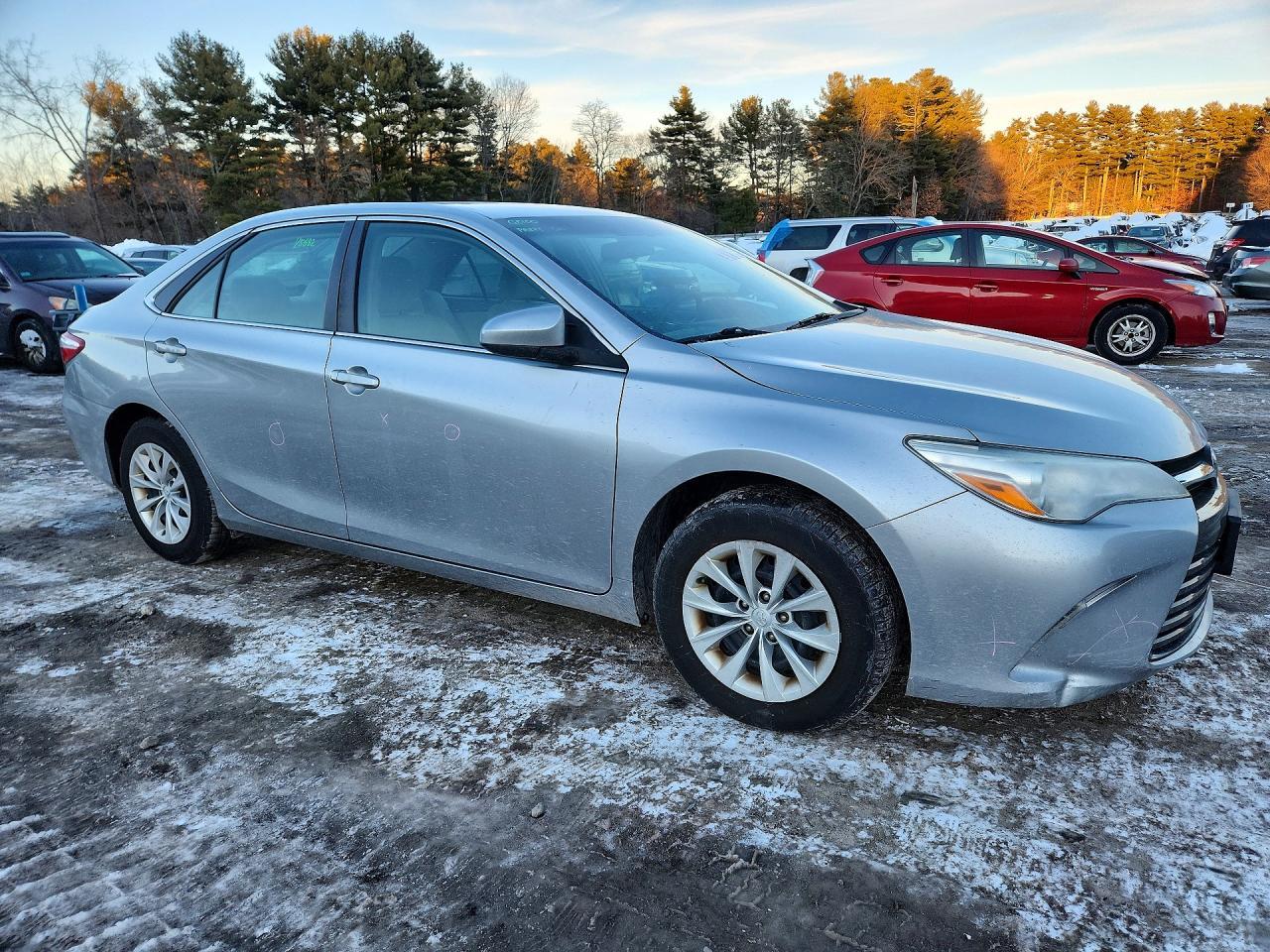 2015 TOYOTA CAMRY