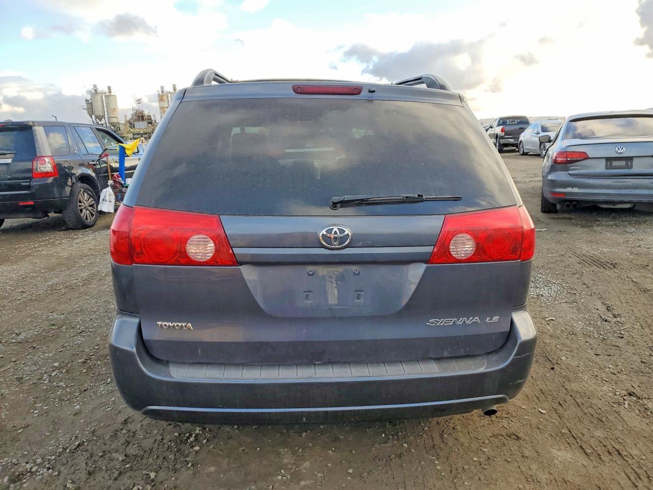 2007 TOYOTA SIENNA