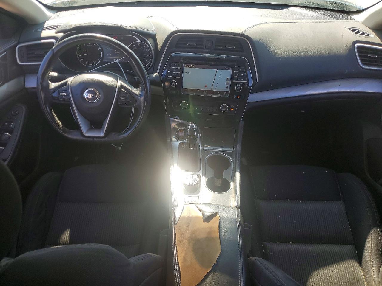 2016 NISSAN Maxima