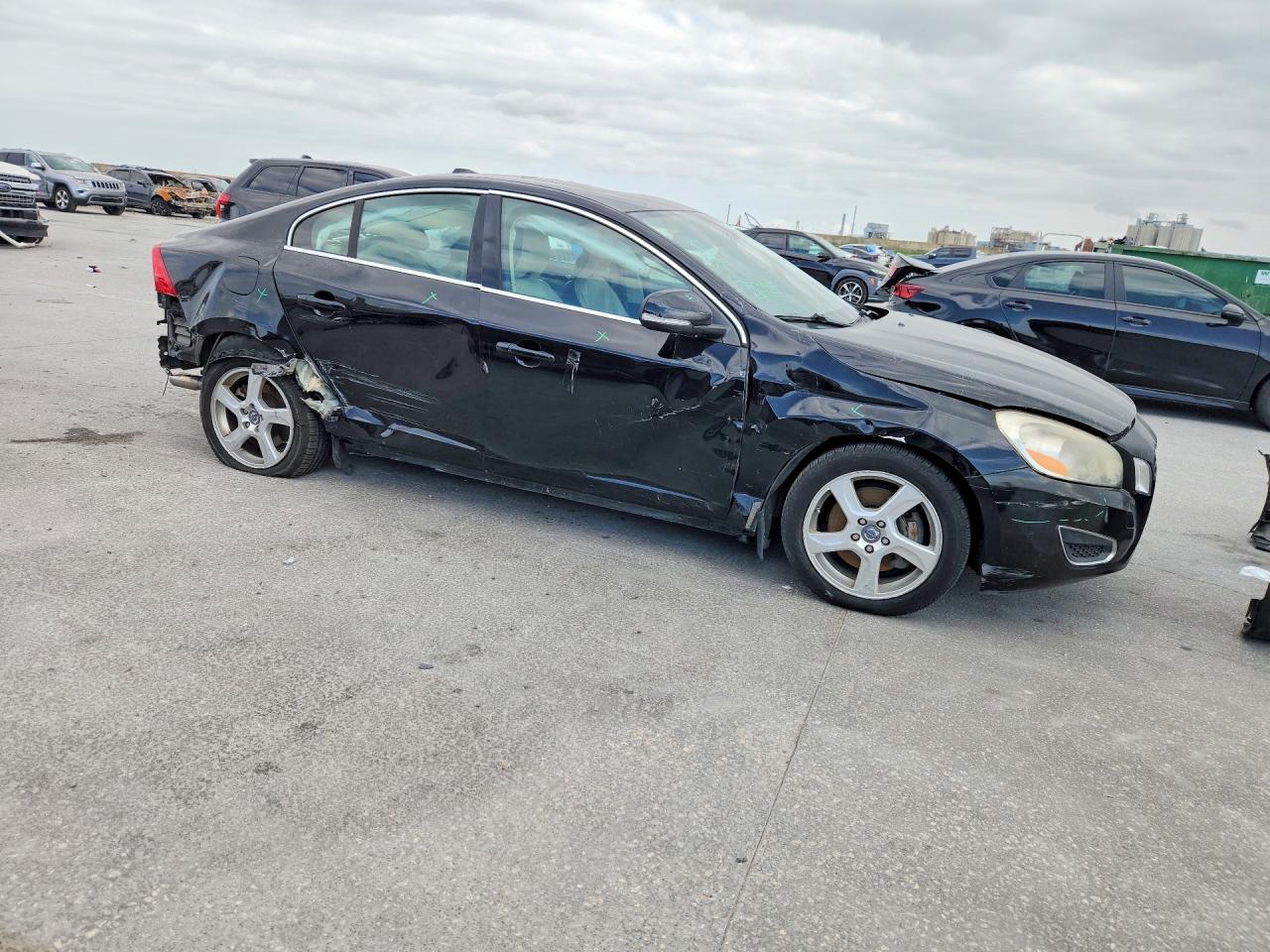2012 VOLVO S60