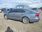 2016 VOLKSWAGEN Passat