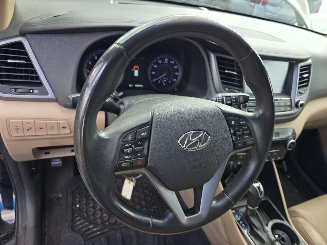 2016 HYUNDAI TUCSON