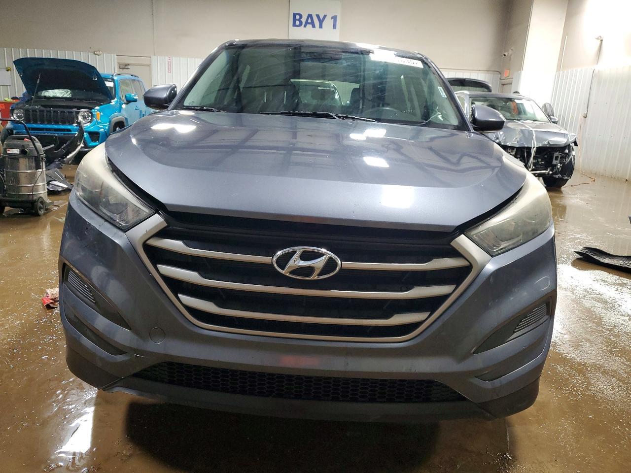 2017 HYUNDAI TUCSON