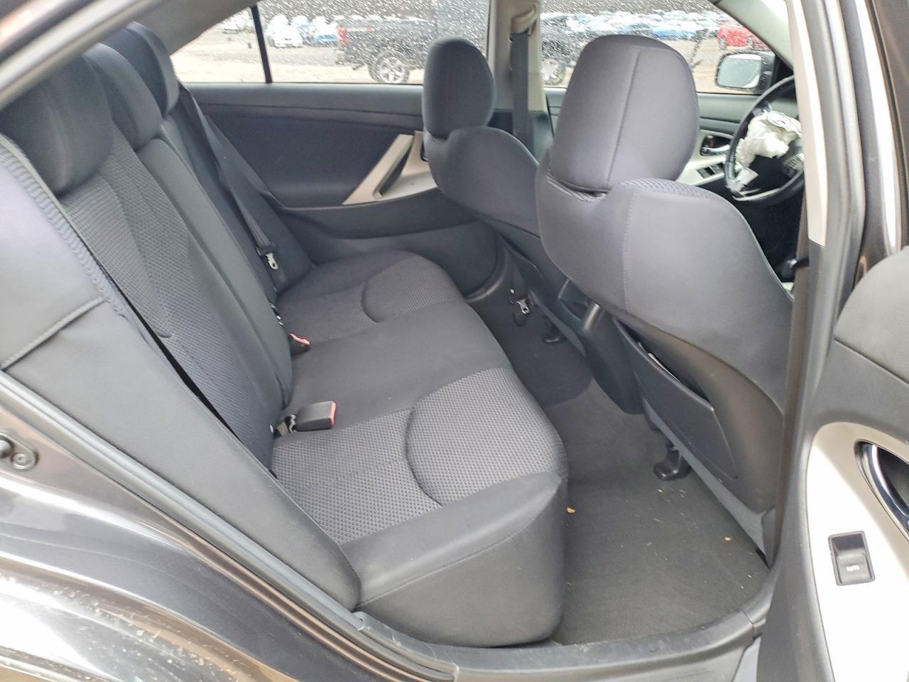 2011 TOYOTA CAMRY