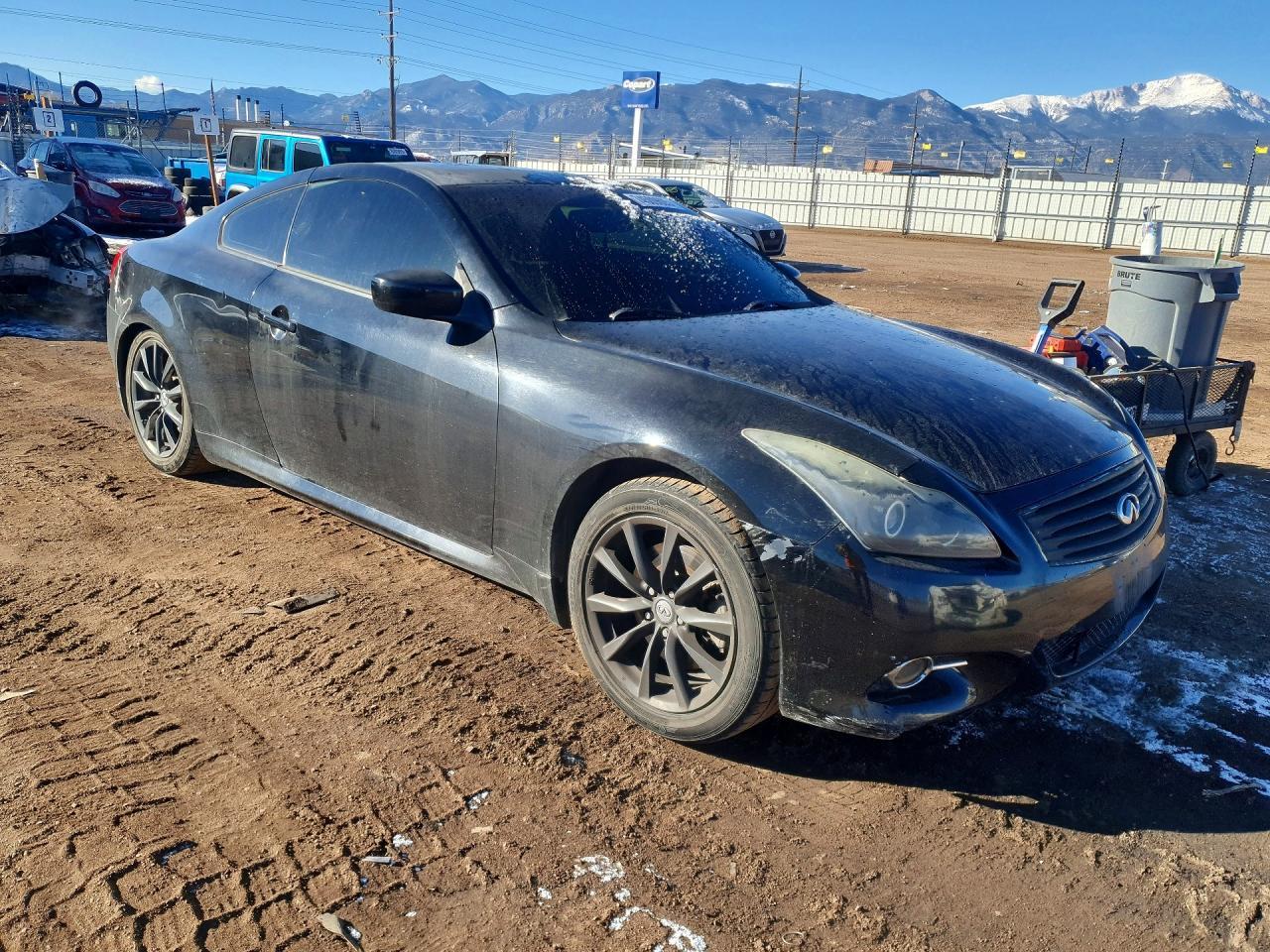 2013 INFINITI G37
