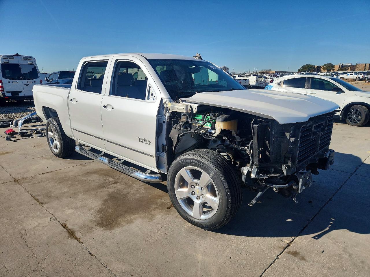 2018 CHEVROLET Silverado