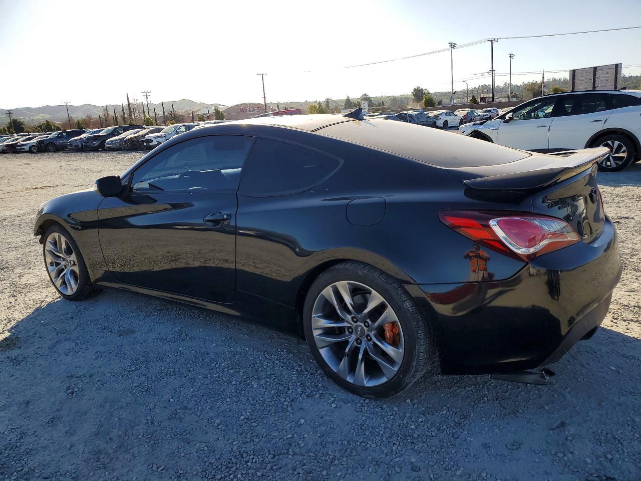2013 HYUNDAI GENESIS