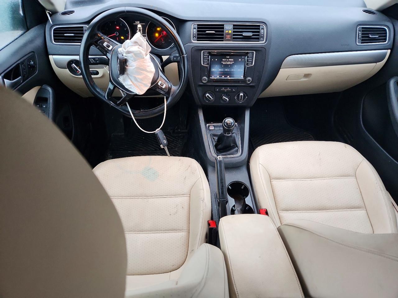 2017 VOLKSWAGEN JETTA