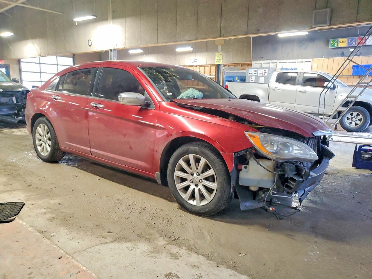 2013 CHRYSLER 200