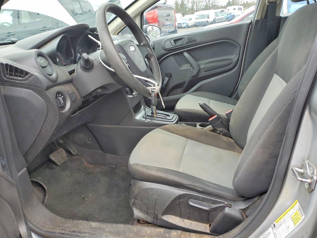 2016 FORD Fiesta