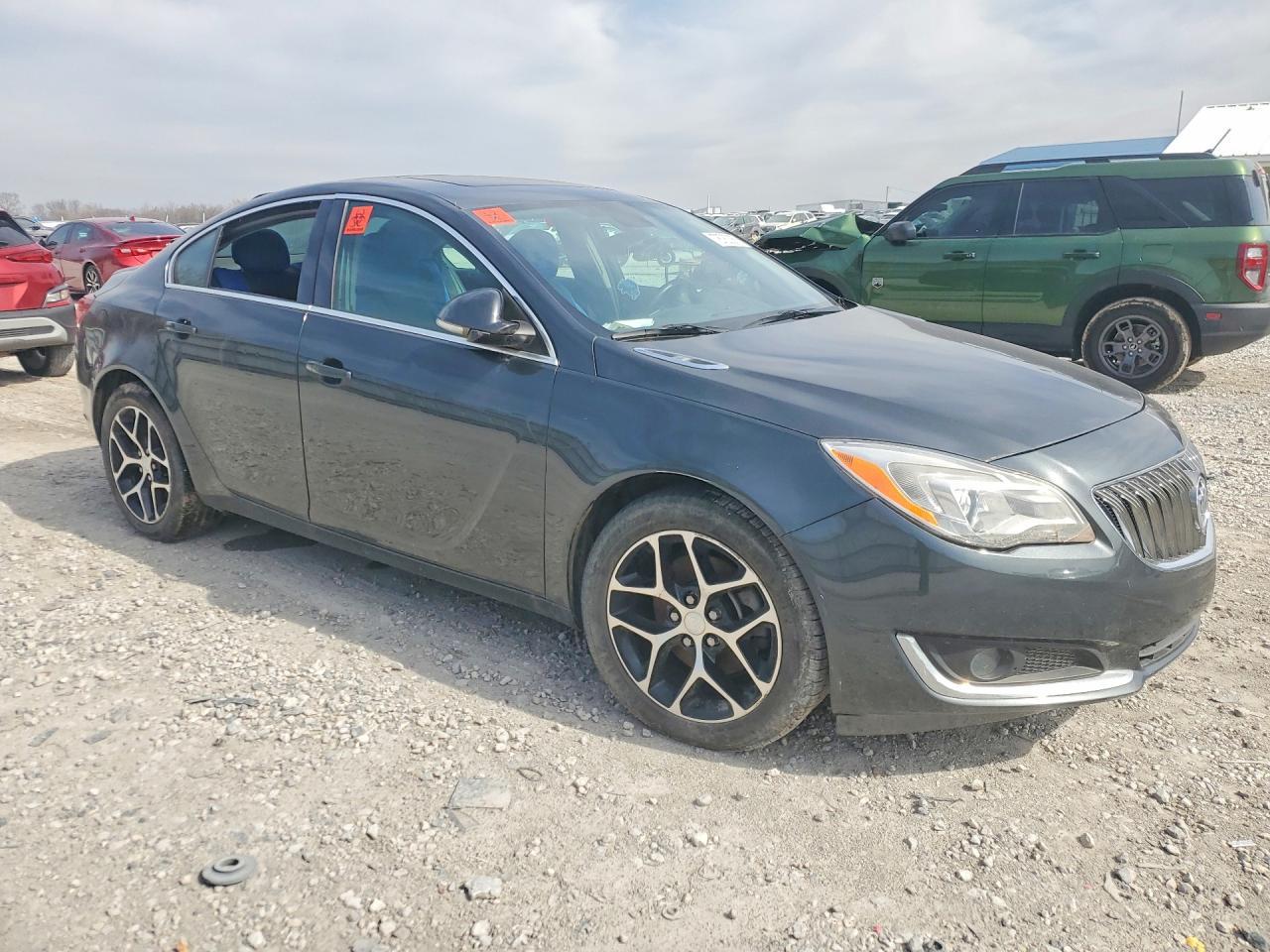 2017 BUICK Regal