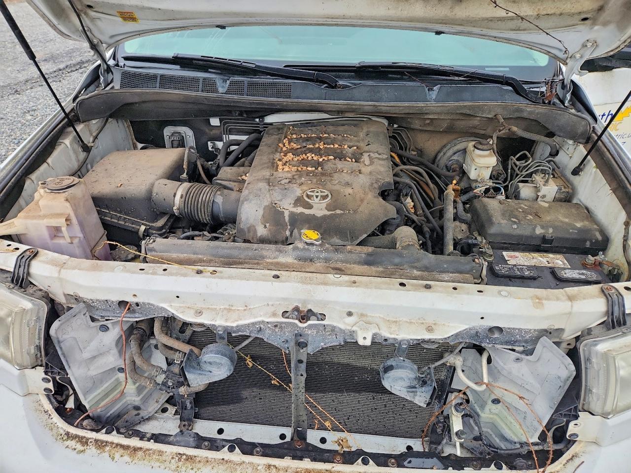 2011 TOYOTA TUNDRA