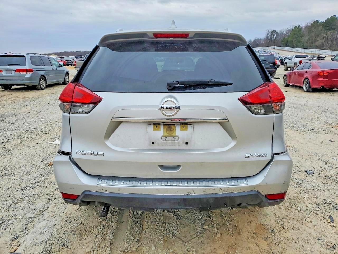 2017 NISSAN ROGUE