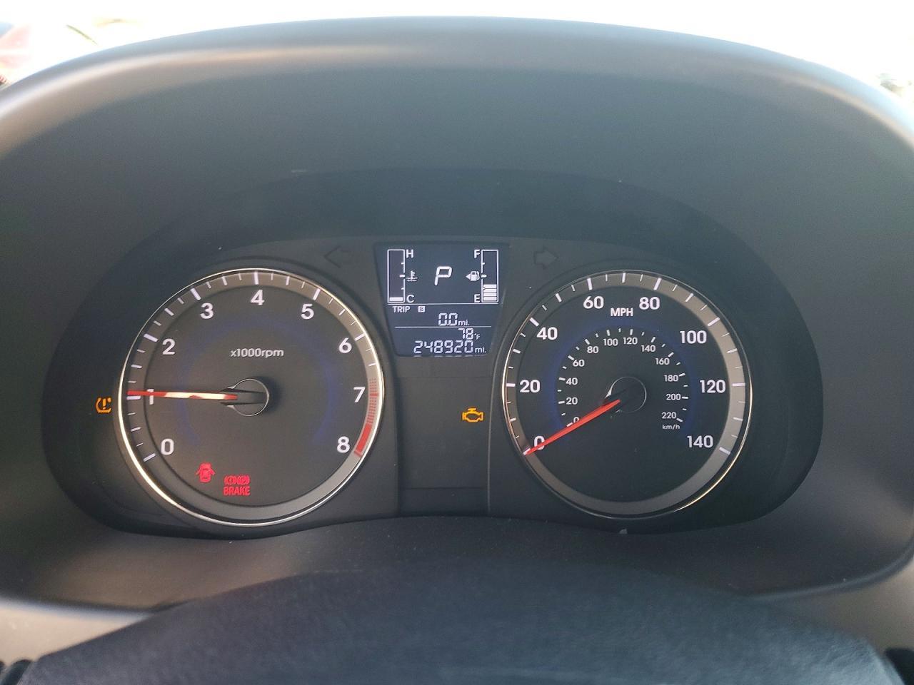 2014 HYUNDAI ACCENT