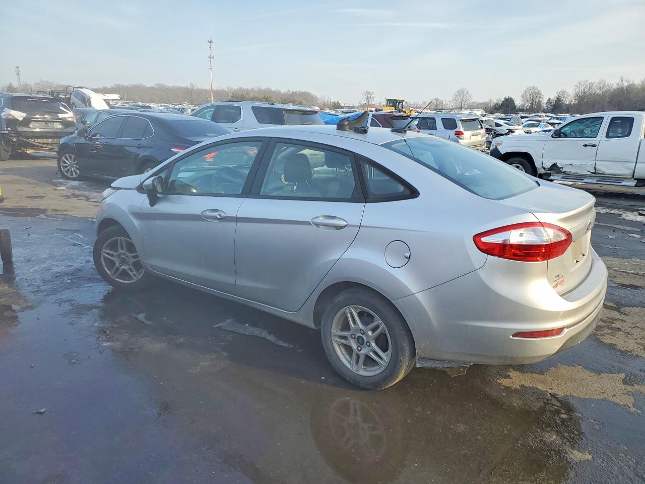 2018 FORD Fiesta