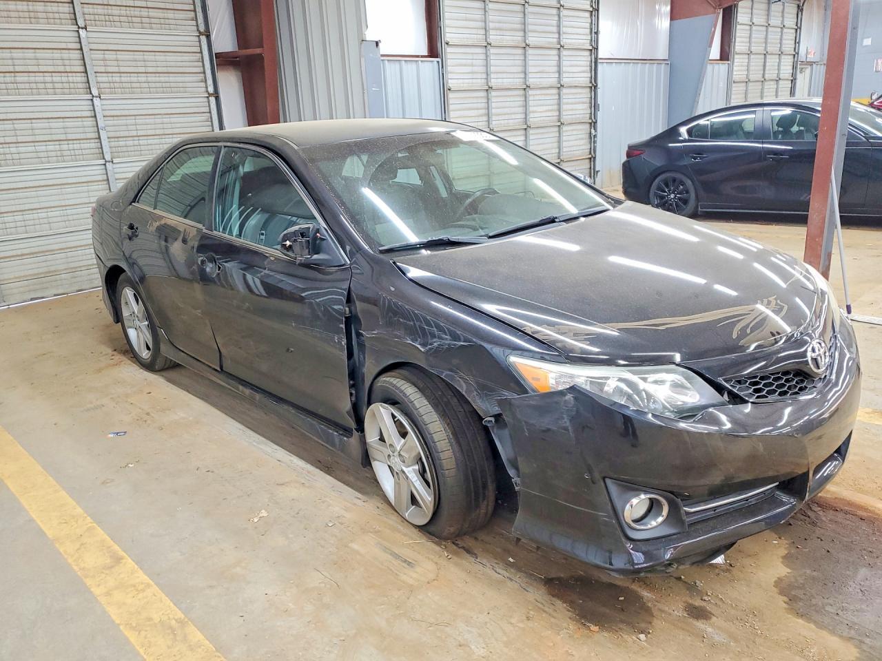 2013 TOYOTA CAMRY